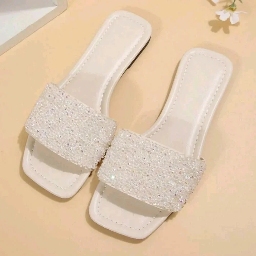 Women's Flat Sandals Plus Size Summer Beach Slippers With Rhinestone Decoration - Picture 5 of 7